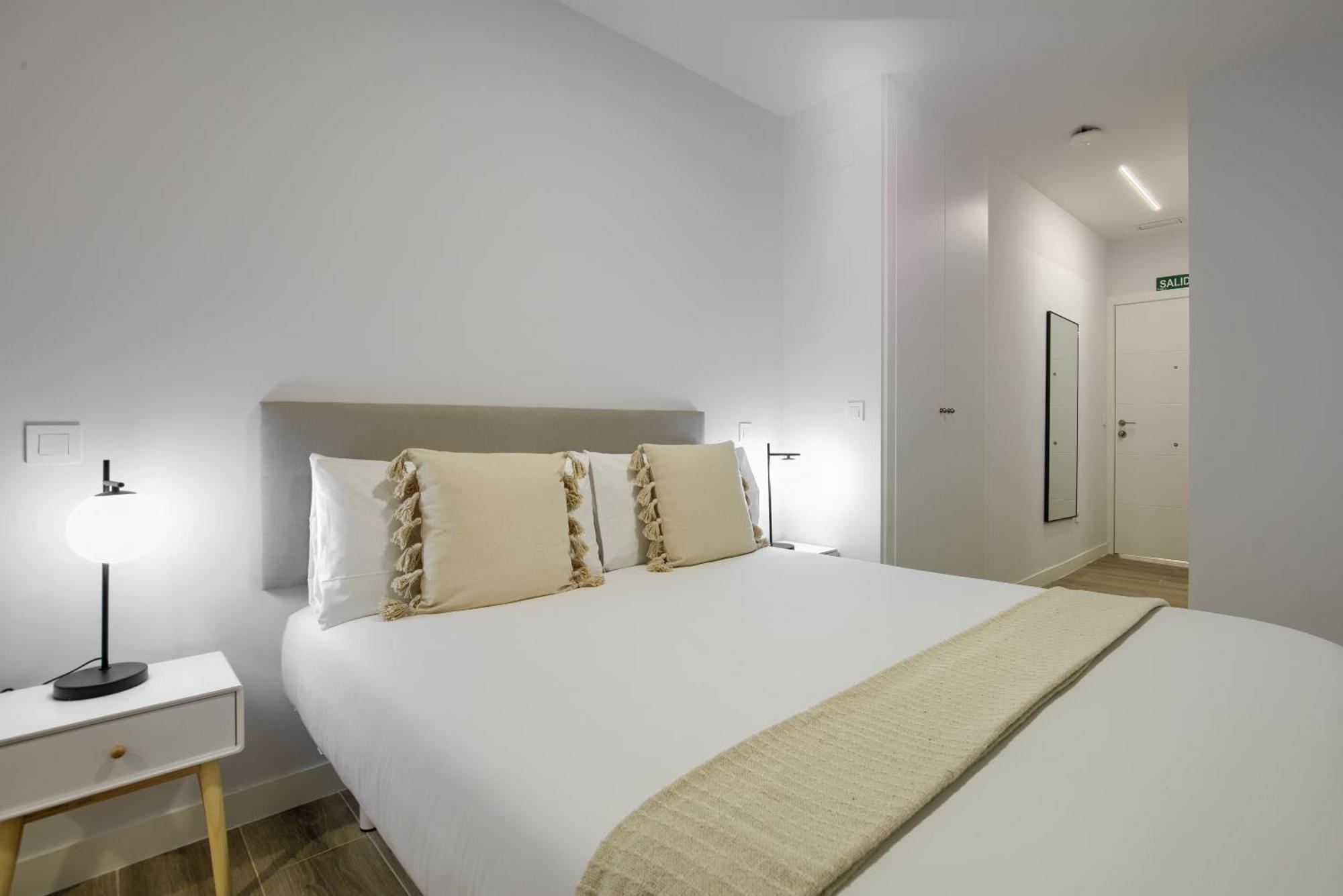 Dobo Madrid Numancia Apartment Bagian luar foto