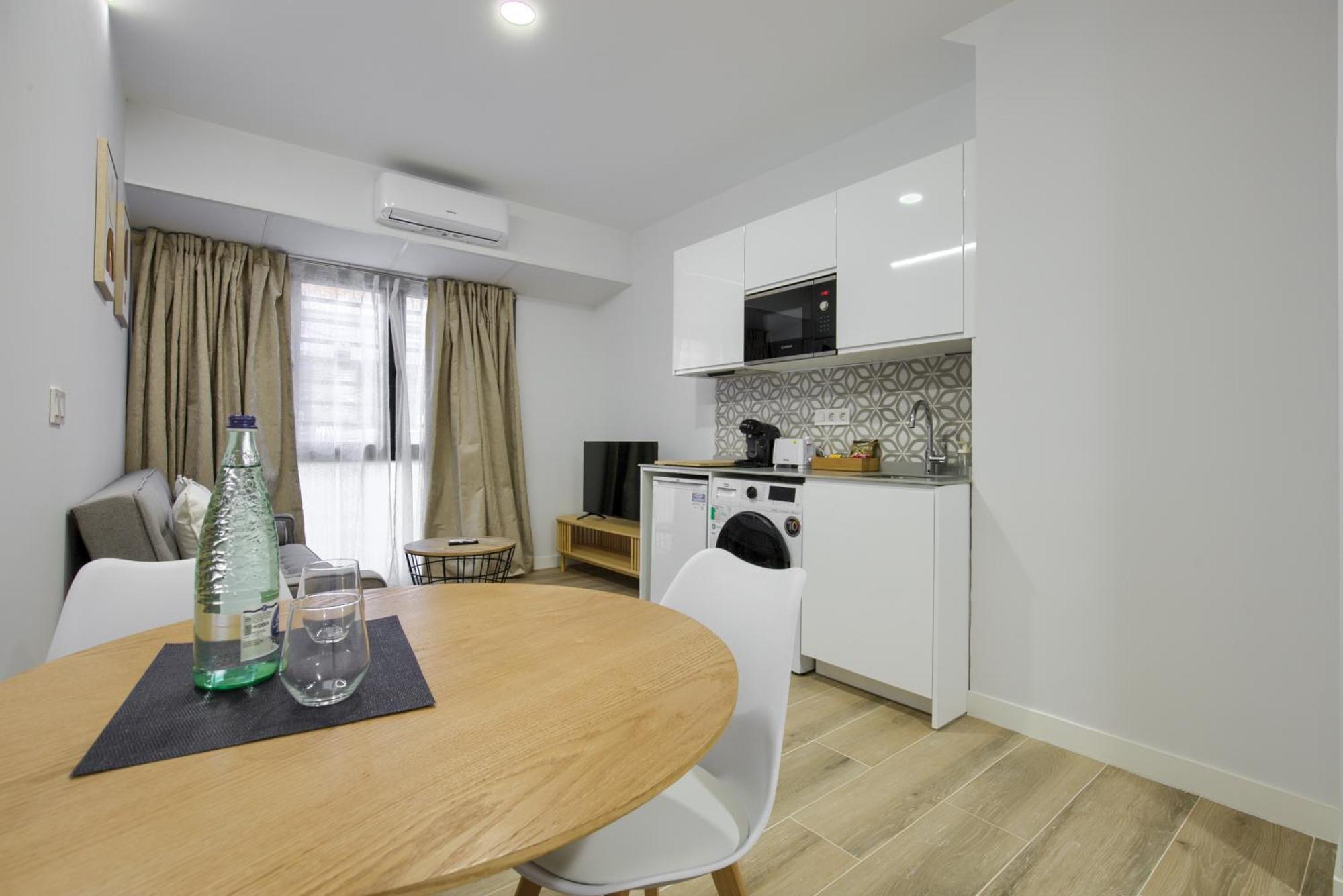 Dobo Madrid Numancia Apartment Bagian luar foto