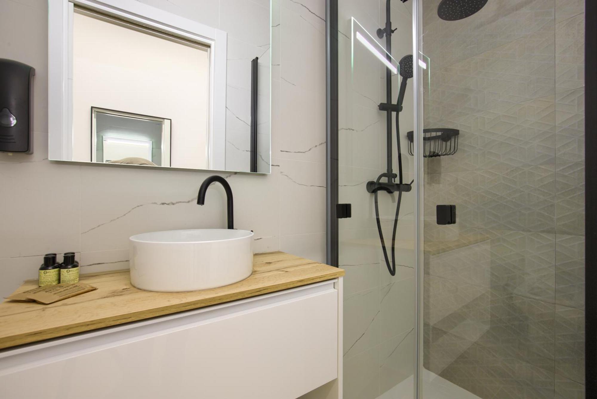 Dobo Madrid Numancia Apartment Bagian luar foto