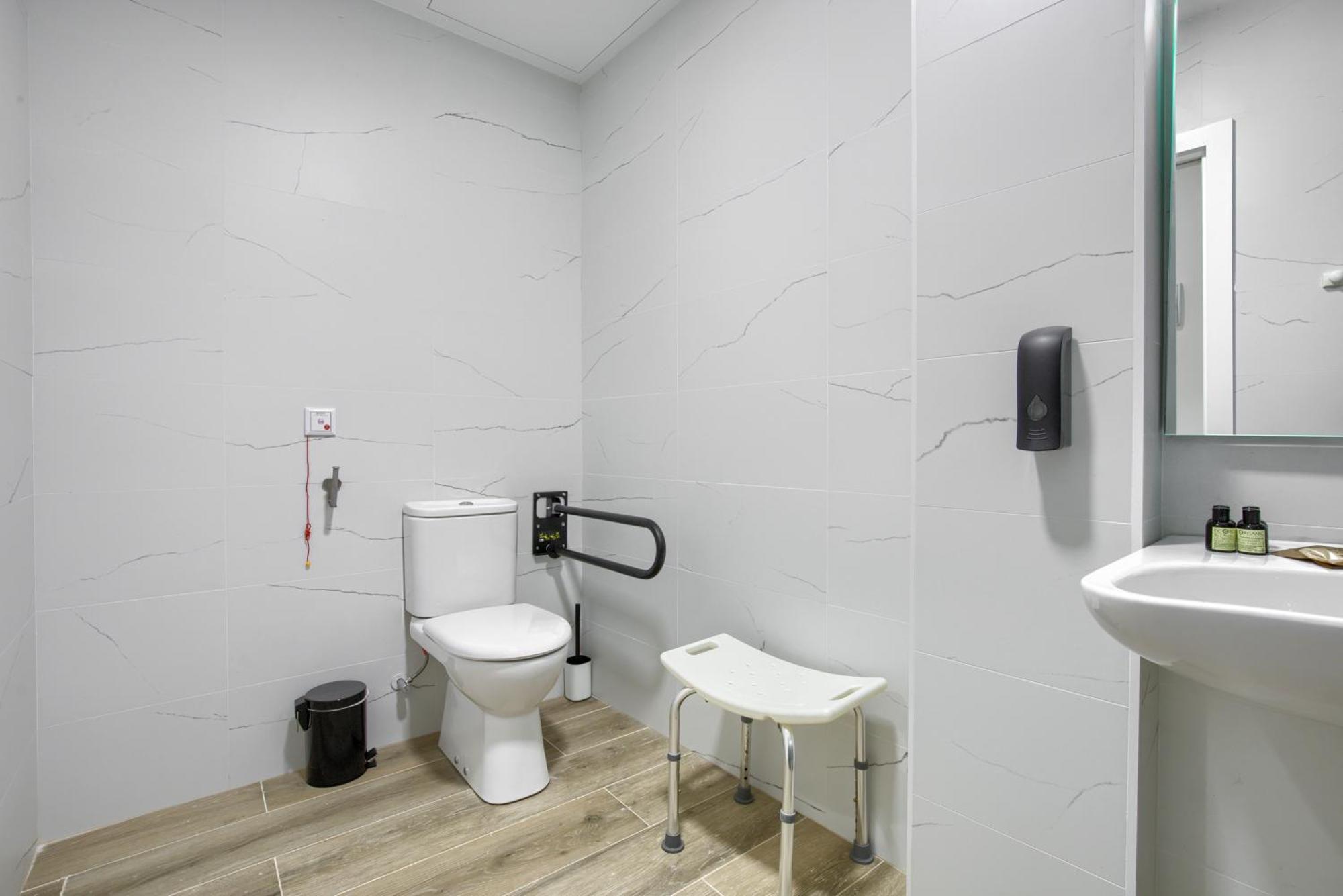 Dobo Madrid Numancia Apartment Bagian luar foto